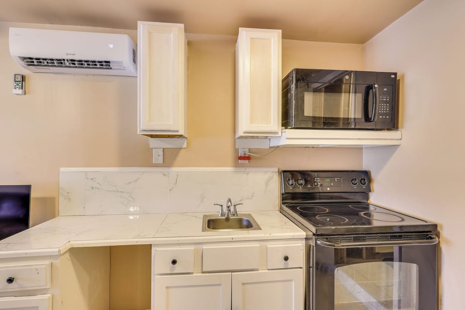 Kitchen | Refrigerator