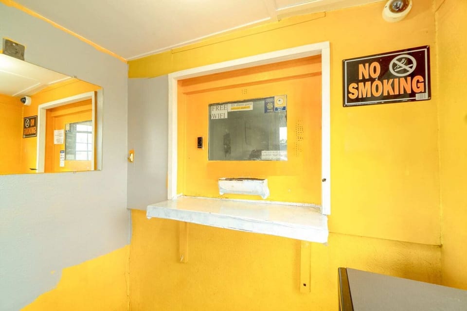 Entrance / Reception