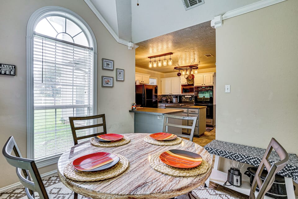 Dining Area 1 | Dishware/Flatware Provided | 1st Floor