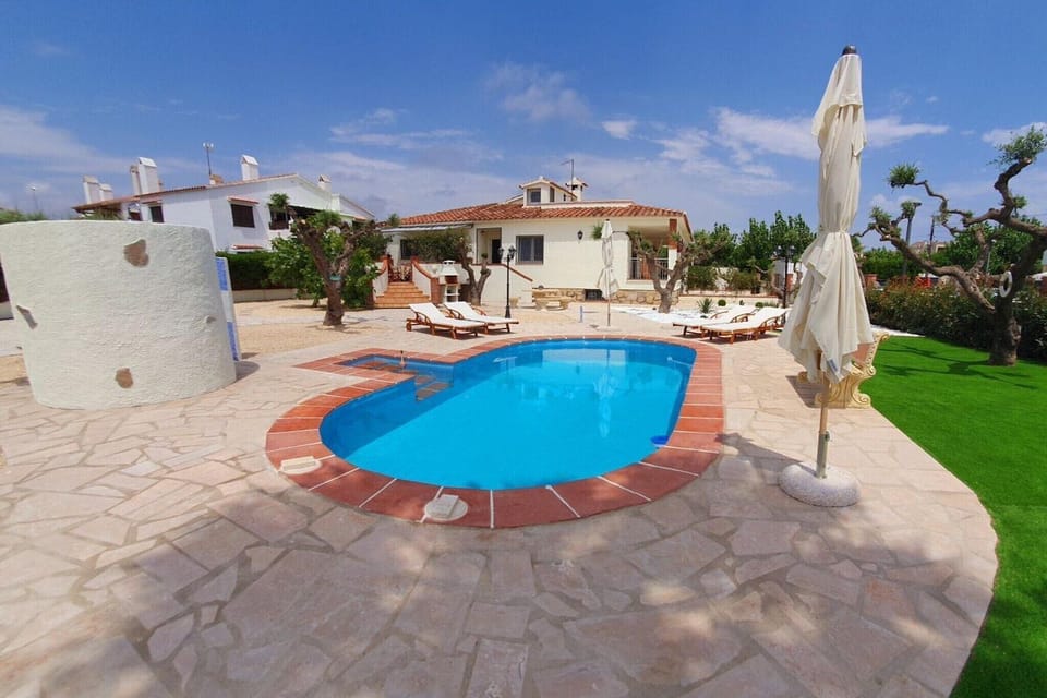 Holiday Home Swimming Pool