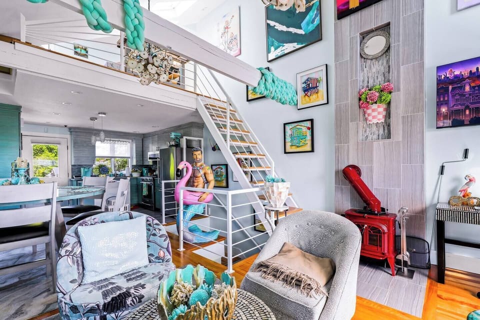 Gather, lounge, and recharge in this comfortable shared space. (LOFT NOT PART OF RENTAL)