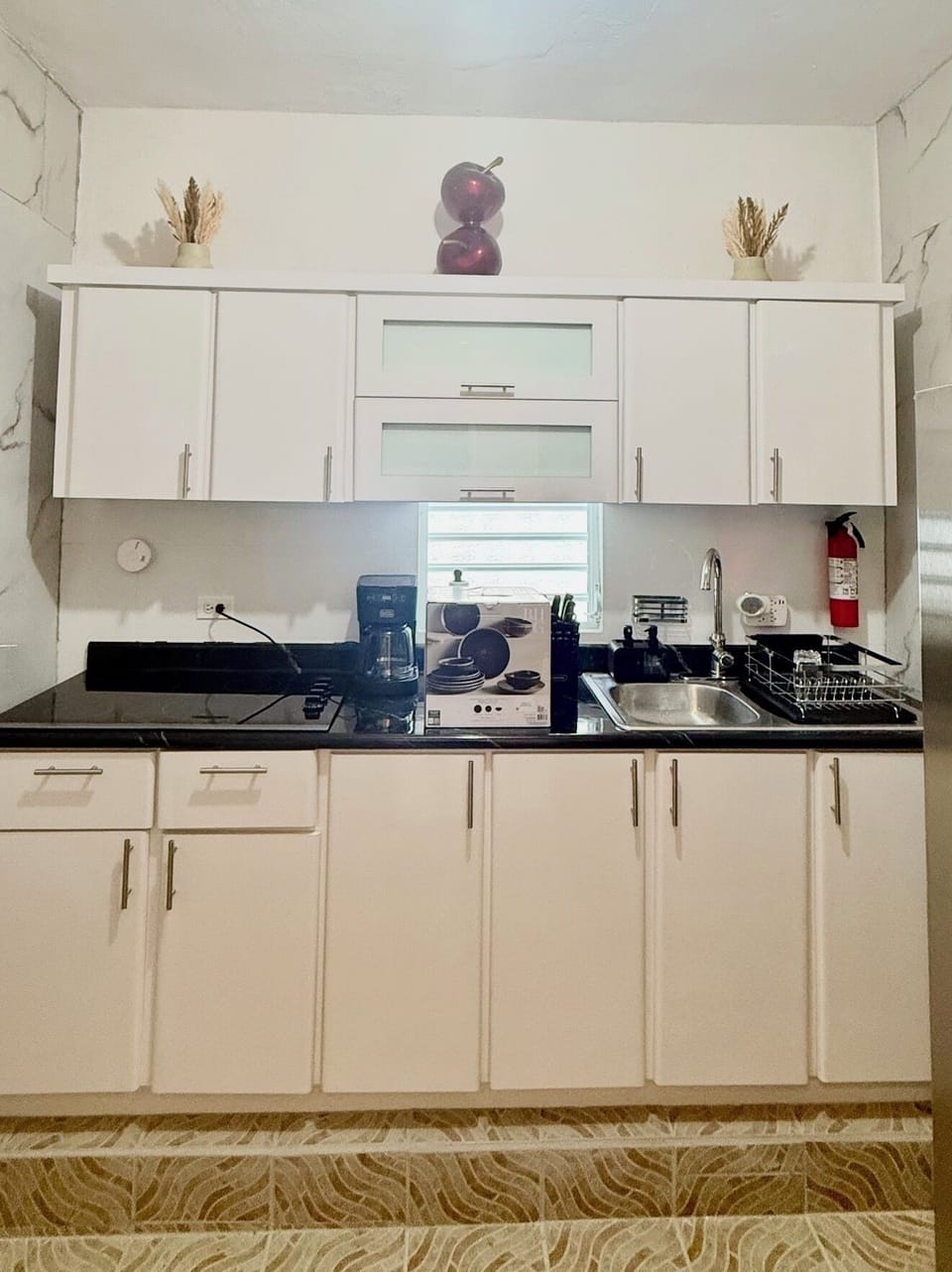 Full Kitchen 