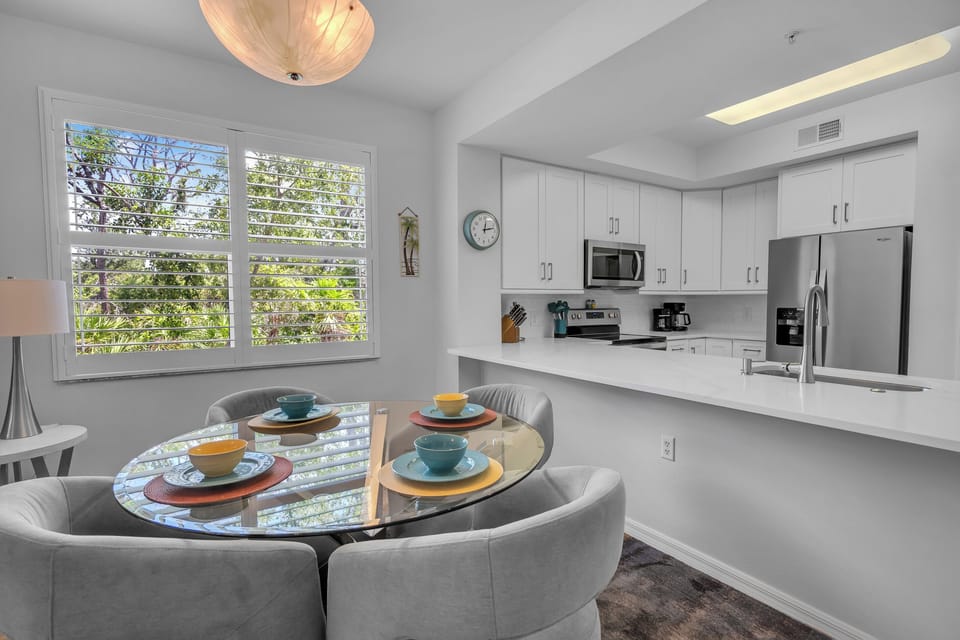 Dining/Kitchen