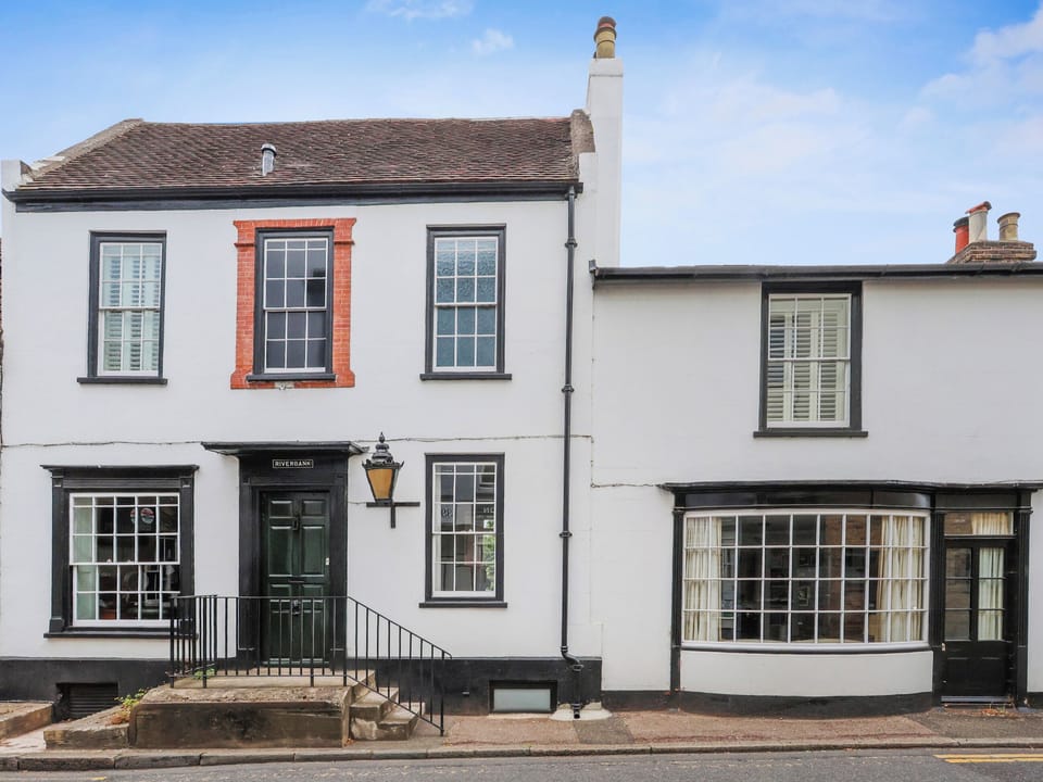 Exterior | Riverbank, Sunbury-On-Thames