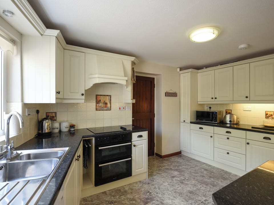 Kitchen | East Cottage, Church Stretton
