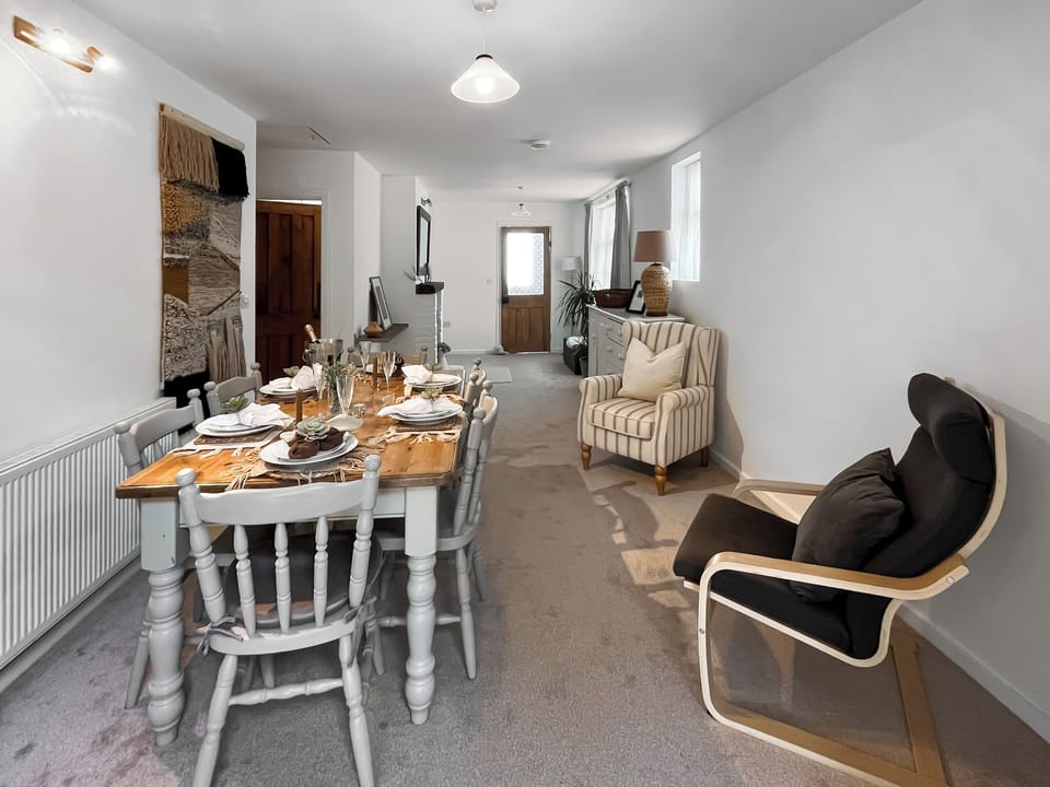 Dining Area | Driftwood, Pakefield