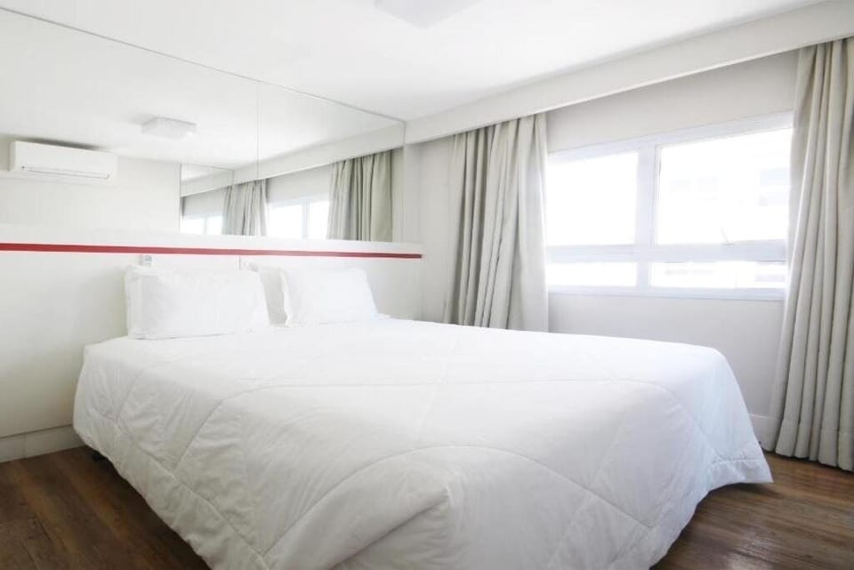 Bedroom. Interior and views may vary based on location and availability.