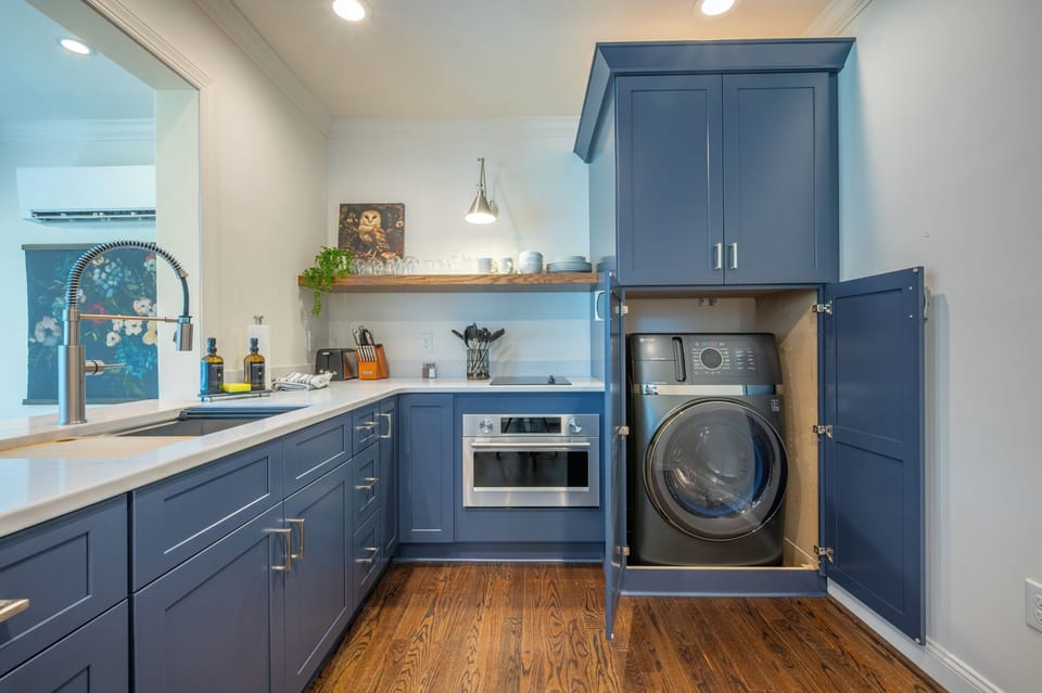 Kitchenette with laundry for added convenience