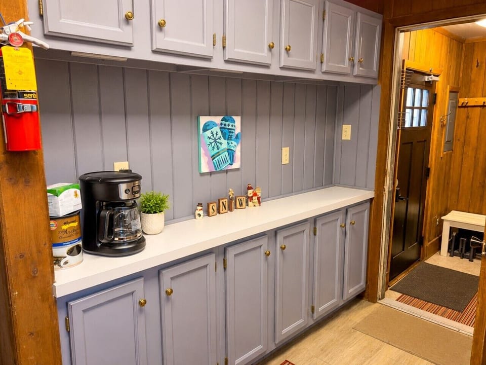 Kitchen storage