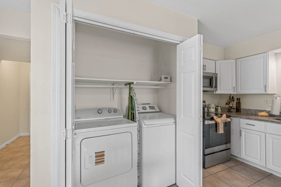 In-unit washer and dryer make longer visits and everyday laundry simple.