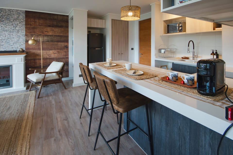 Enjoy your meals next to a modern, well-equipped kitchen.  