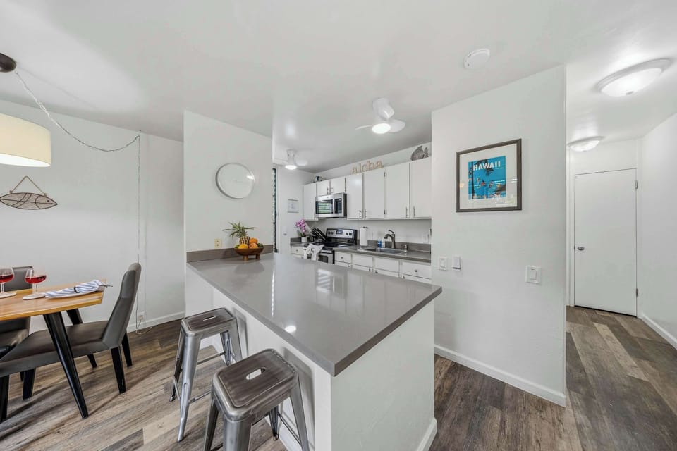 Open Kitchen Designed For Easy Entertaining
