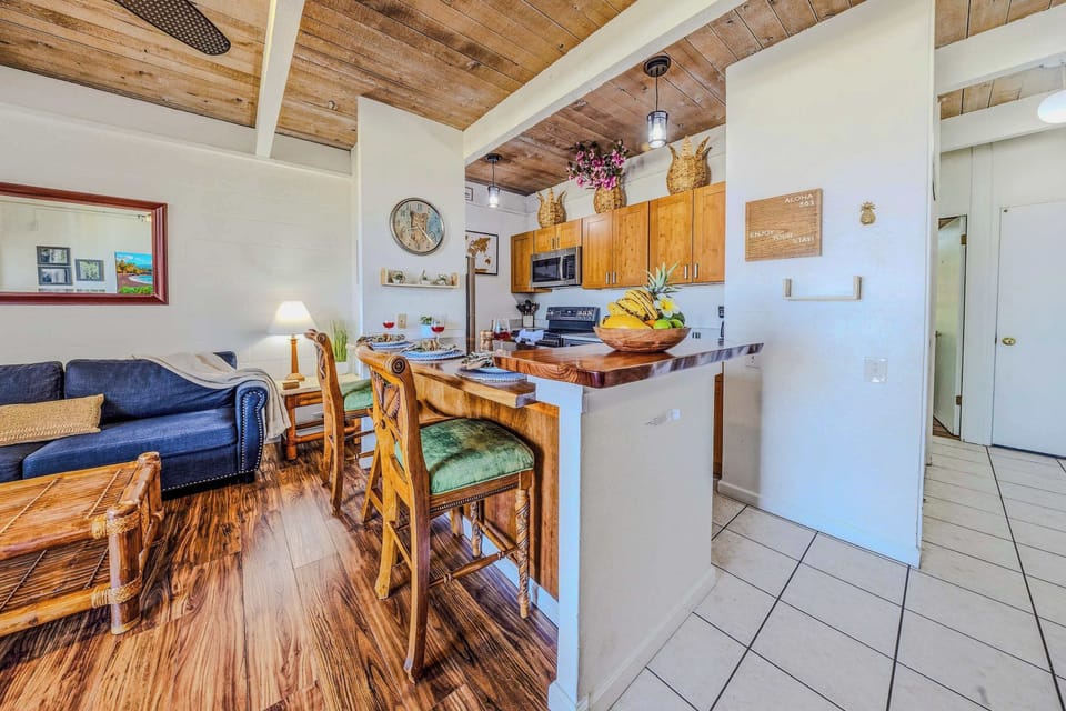 Bright Kitchen With Coastal Charm