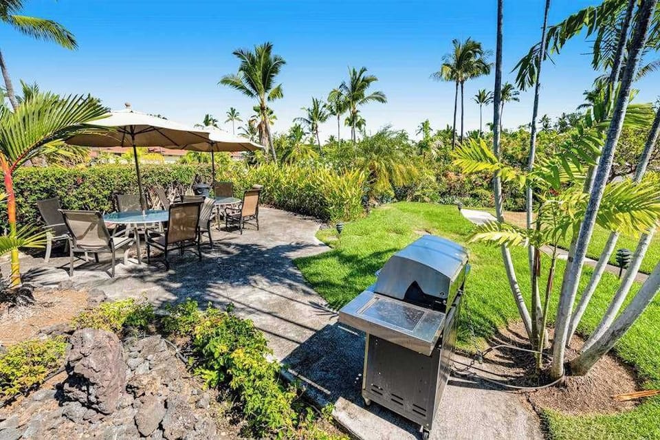 Savor Al Fresco BBQ Meals Surrounded by Lush Palms