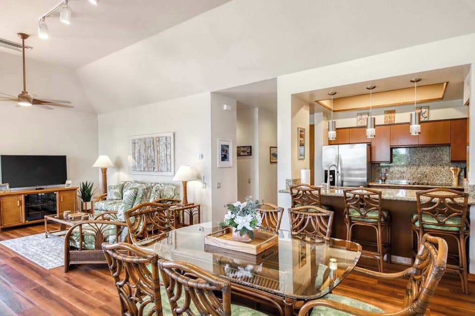 Open Concept Living Perfect For Gathering