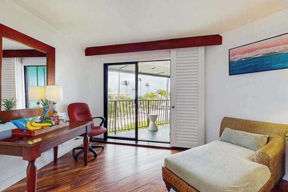 Cozy Sitting Area With Balcony Access