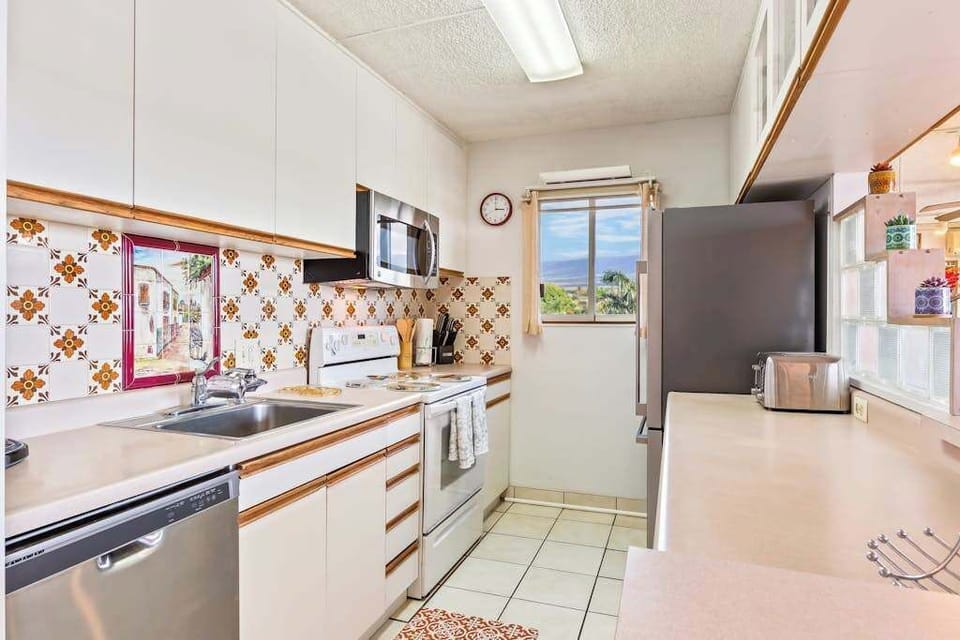 Spacious Kitchen With Everything You Need