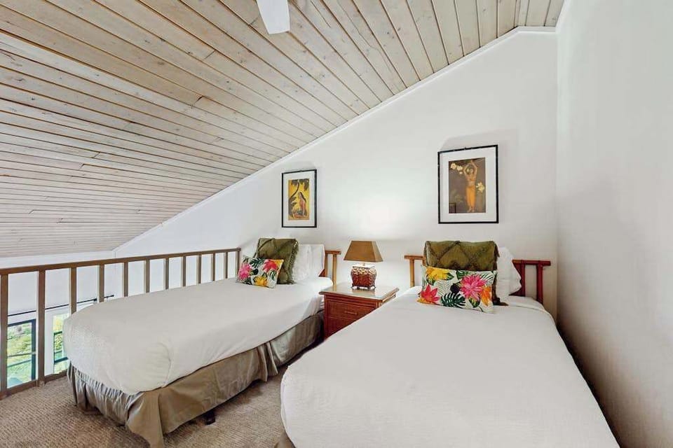 Cozy Guest Bedroom Retreat