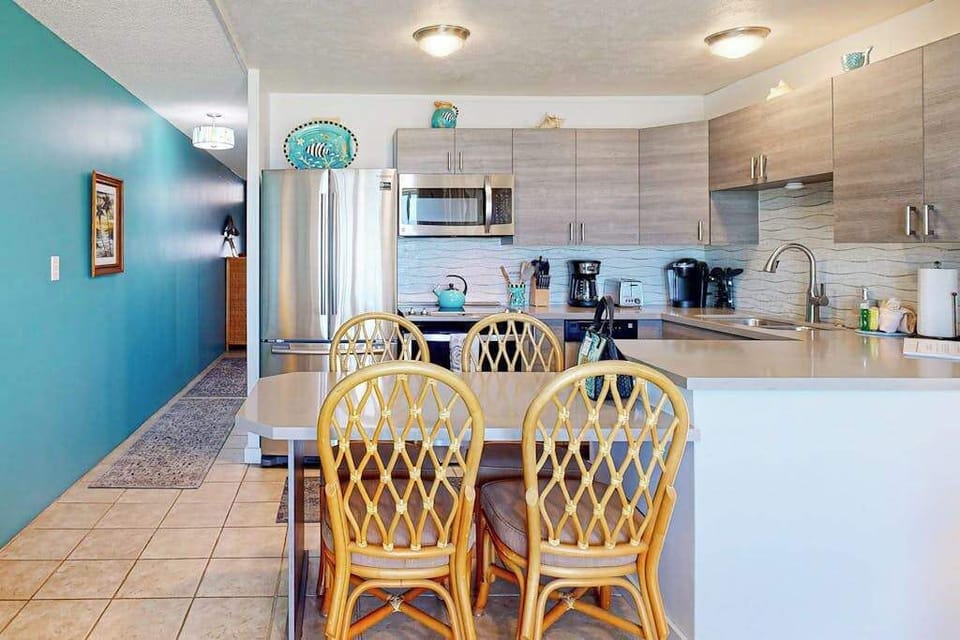Island Kitchen Ready For Every Meal