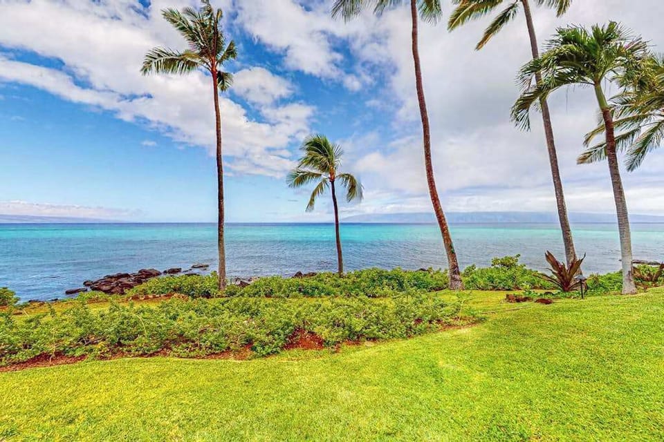 Mahina Surf Resort tropical paradise