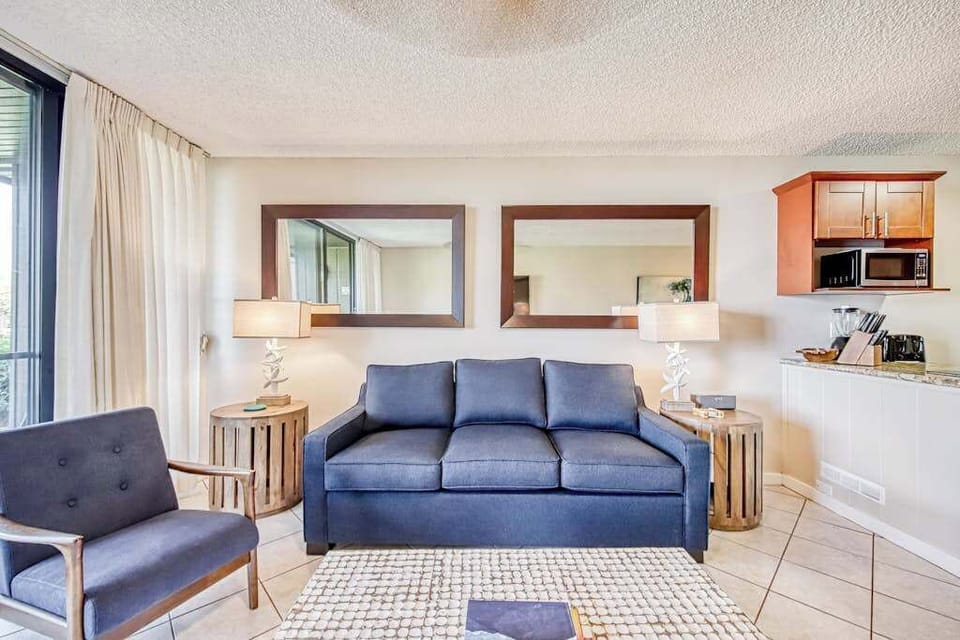Cozy Living Room For Relaxing Island Evenings