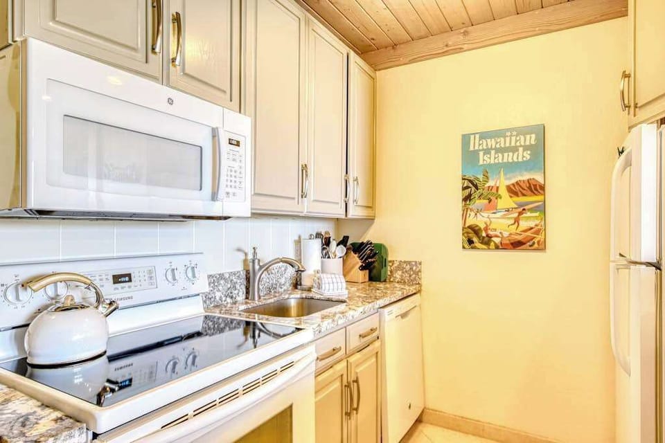 Well Equipped Kitchen With Coastal Style