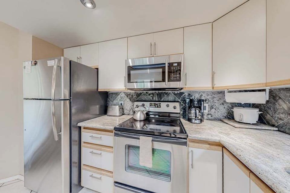 Spacious Kitchen for Family Favorites