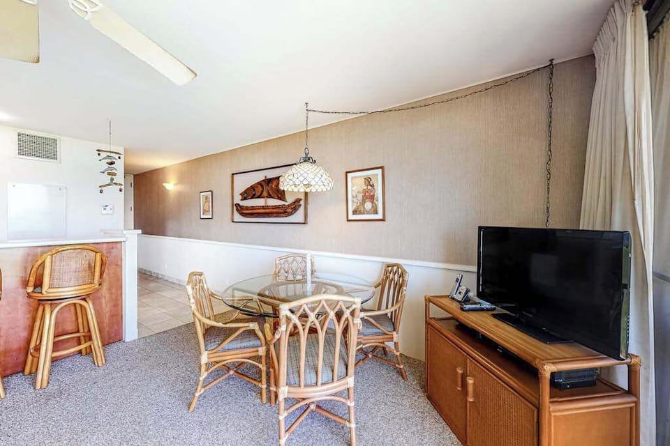 Relaxed Dining Space Perfect For Morning Coffee And News