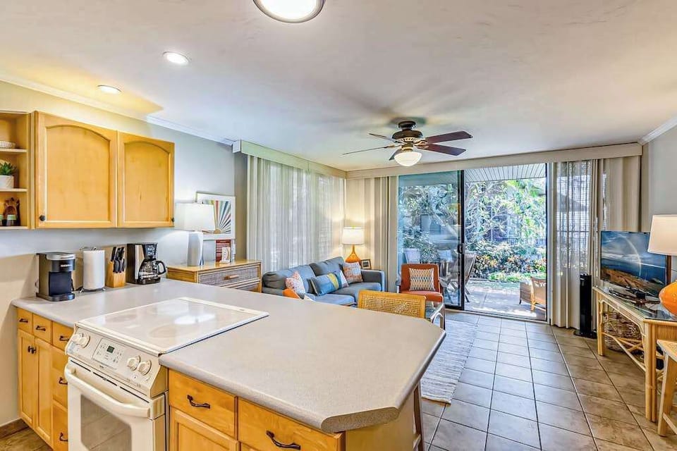 Bright Kitchen Designed For Family Gatherings