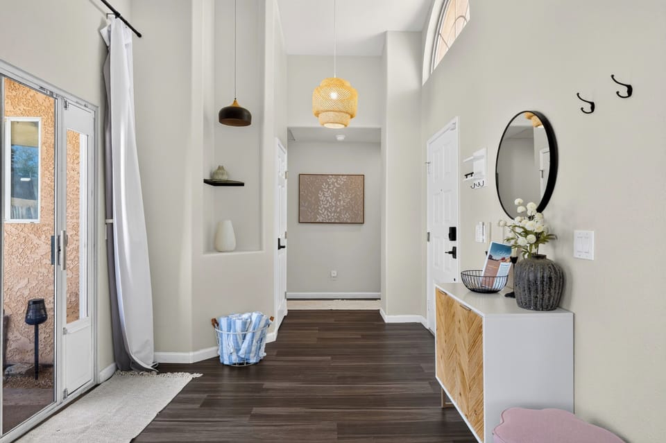 Charming foyer entry.