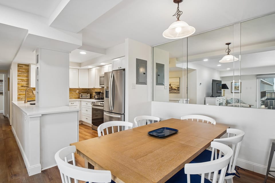 Group,Dining Room,
