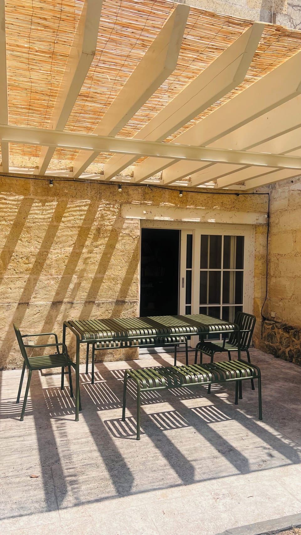 Outdoor dining