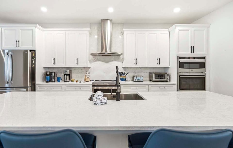 Chef's Kitchen with all necessary Appliances needed for Entertainment