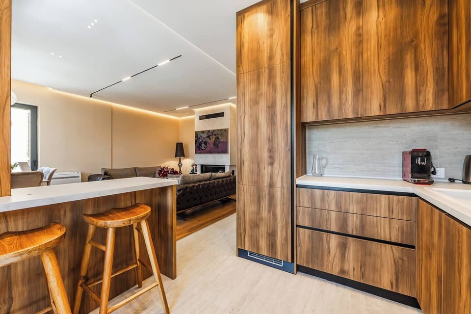 Fully-equipped kitchen