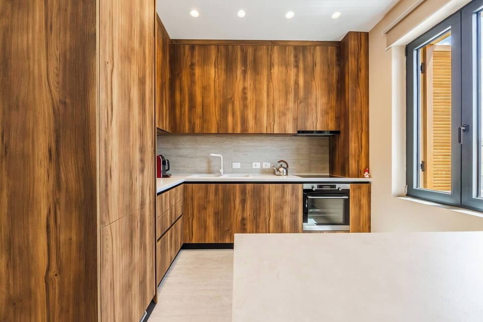 Fully-equipped kitchen