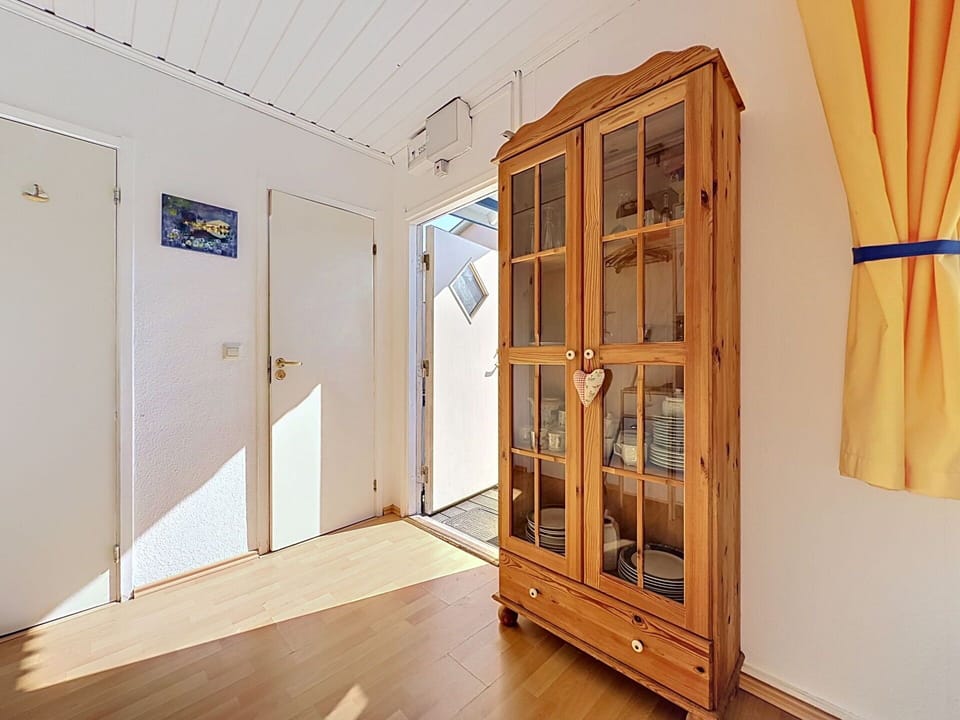 Flooring, Furniture, Floor, Interior Design, Wood, Wood Flooring, Room, Door, Ceiling, Lighting