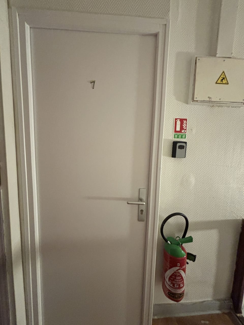 Entrance Apartment 7