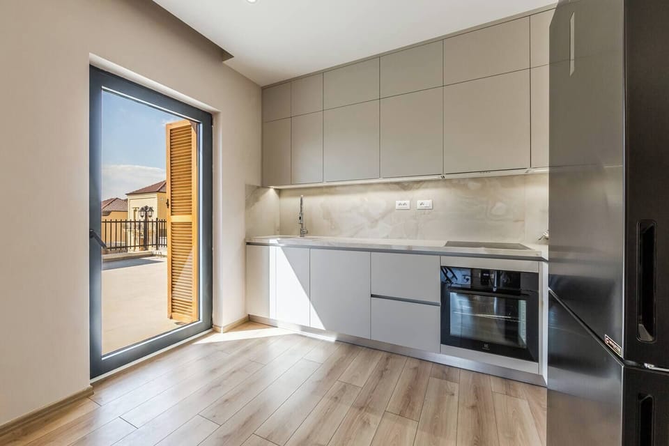Fully-equipped kitchen