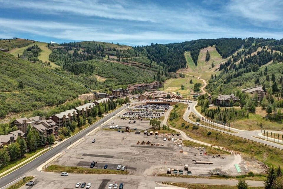 View of Snow Park Lodge parking Lot .  Our condo is right in the middle