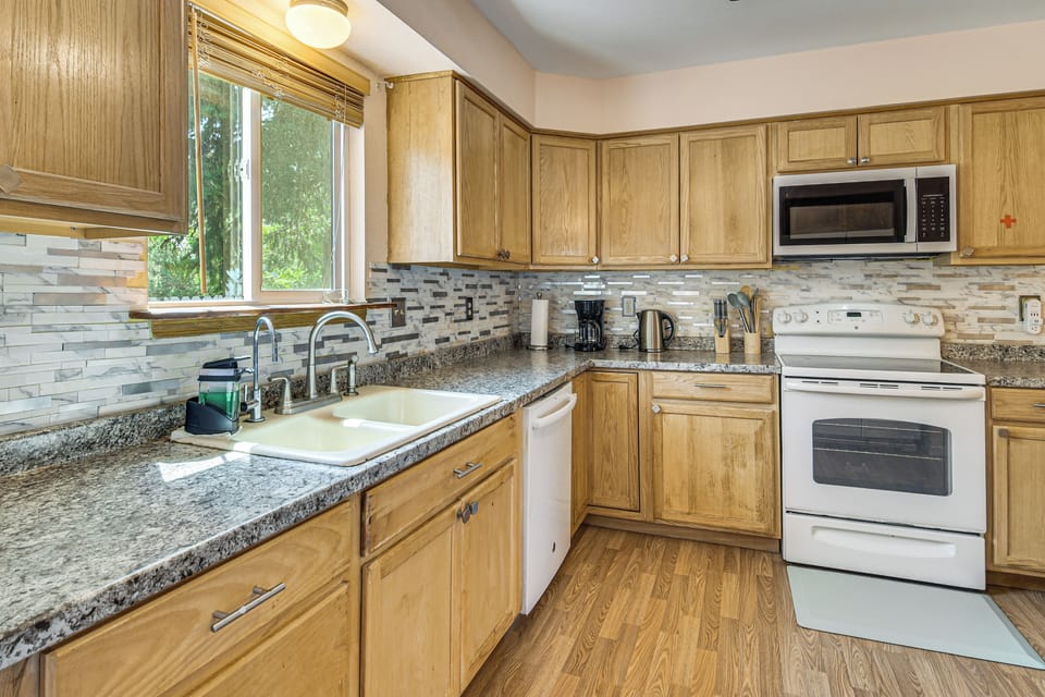 Kitchen | 1st Floor