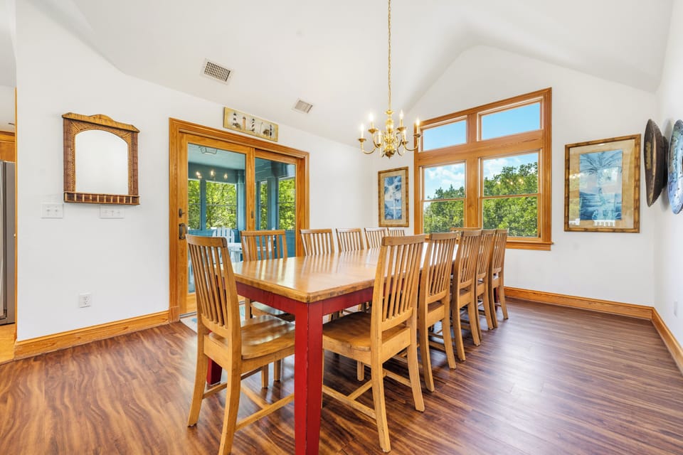 Dining Area - Top Level