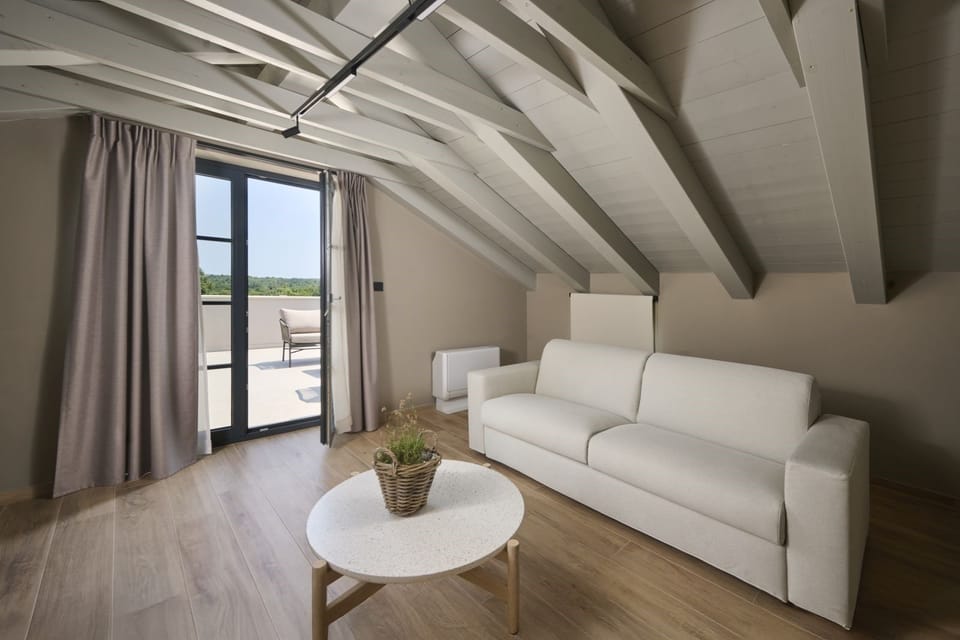 Living room 2