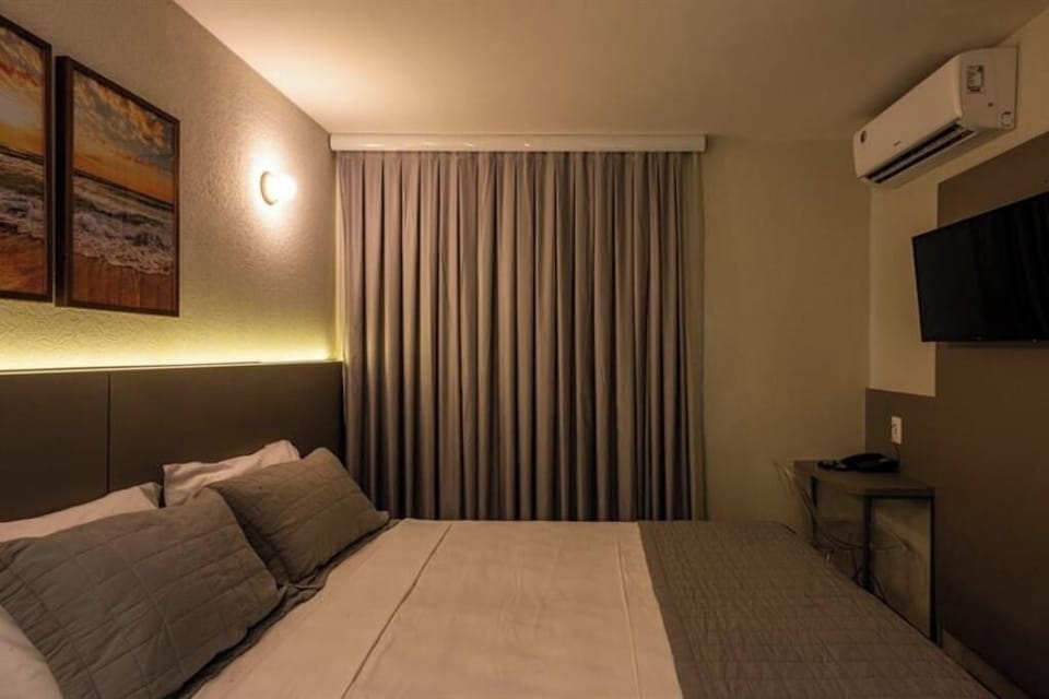 Bedroom. Interior and views may vary based on location and availability.