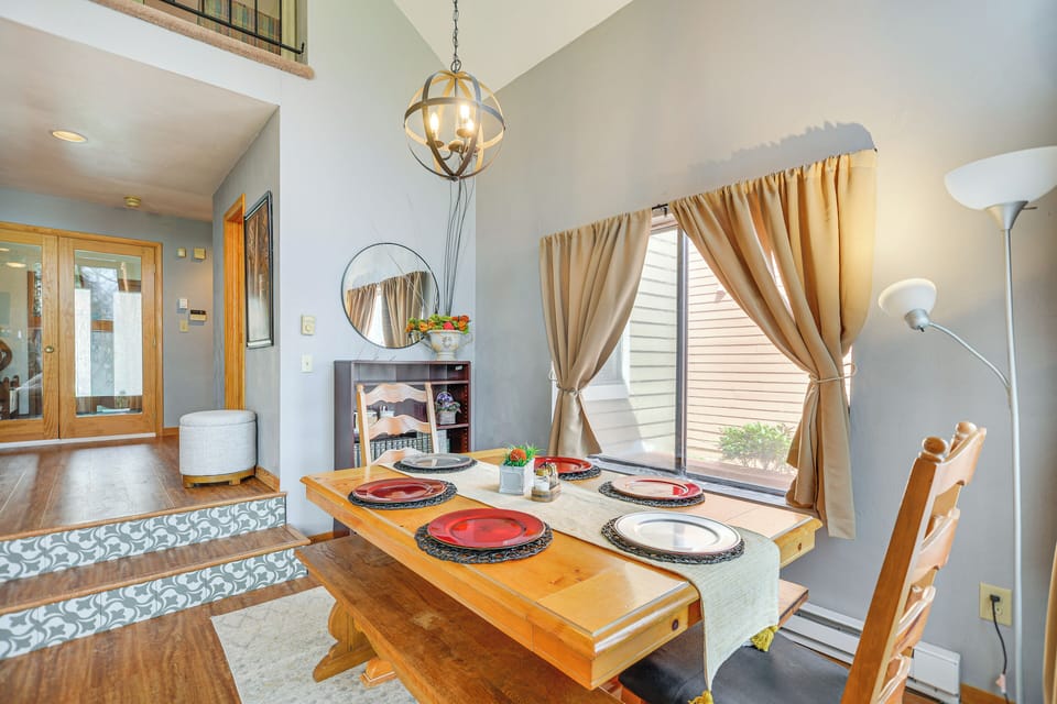 Dining Area | 1st Floor