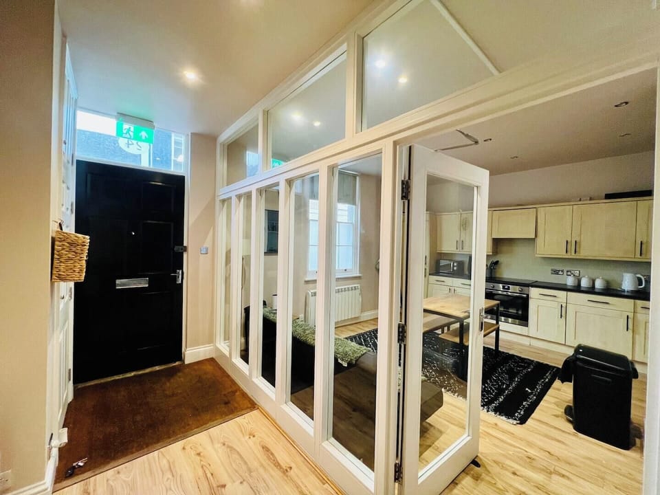 Kitchen from entraneway