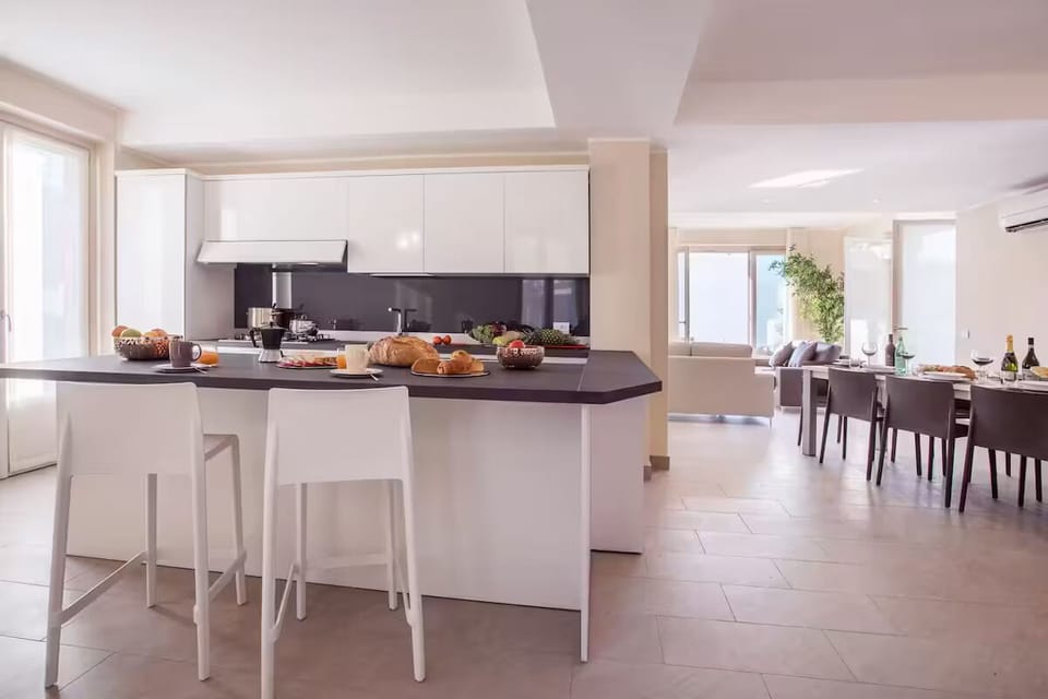 Open plan breakfast bar and living area