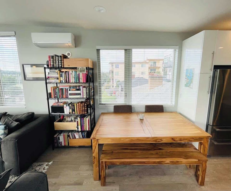 Dining area with built-in extension leaf for plenty of seating