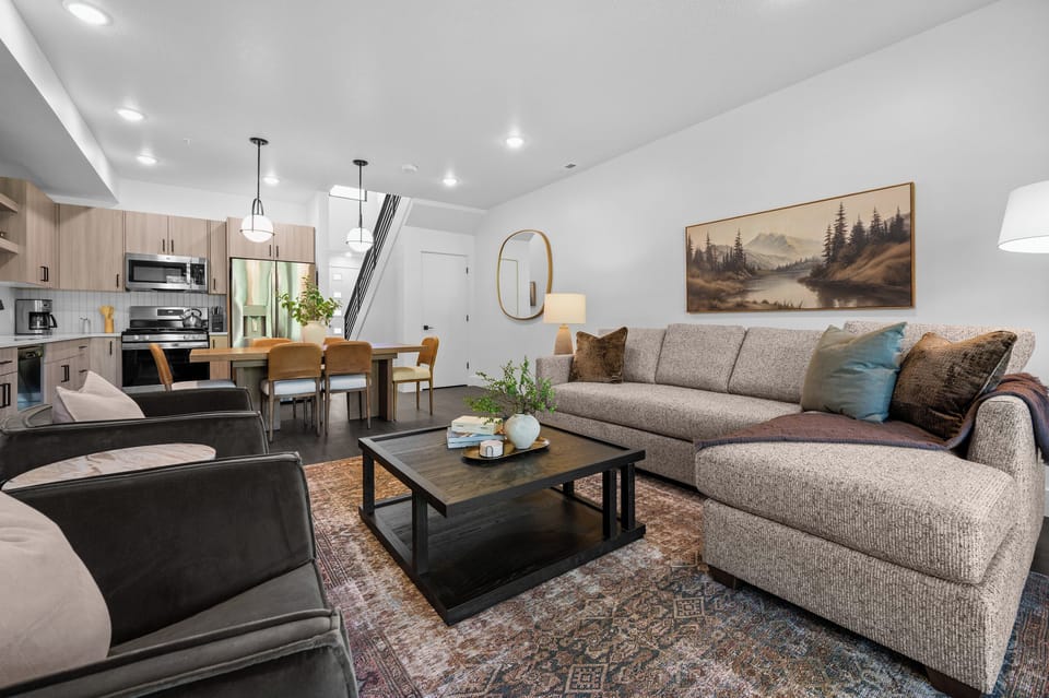 An open floor plan makes it easy to converse with guests.