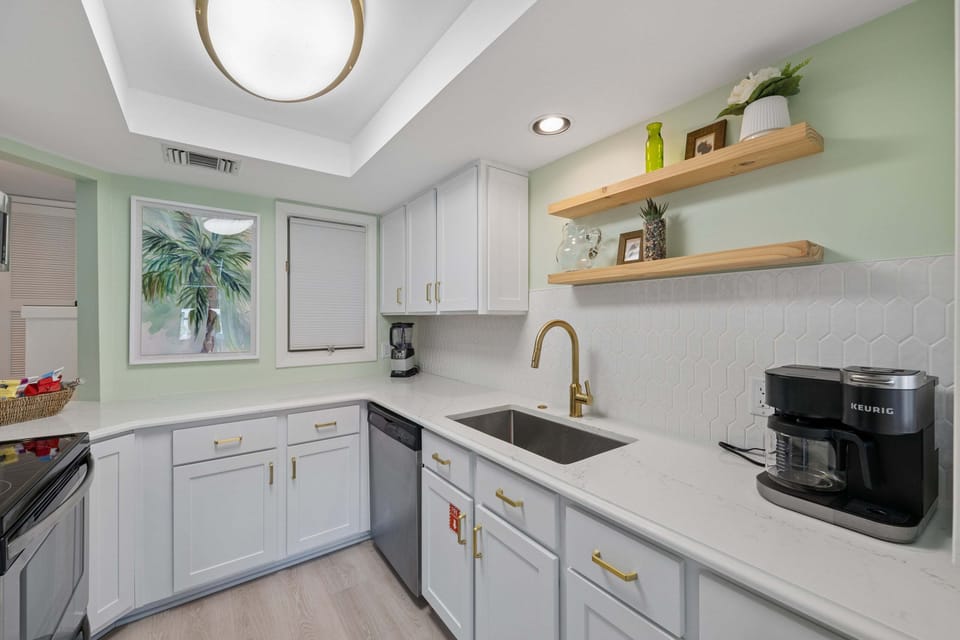 Fully equipped with plenty of appliances