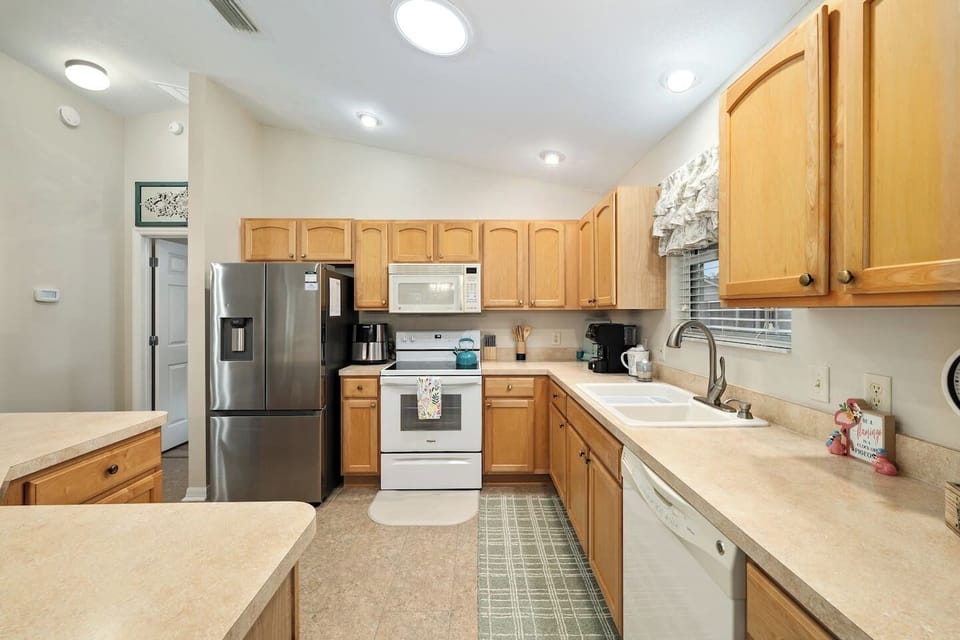 Fully equipped kitchen with ample counter space.